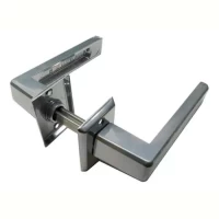 Foto principal de Manija Picaporte Biselada Currao Aluminio Reforzada Completa